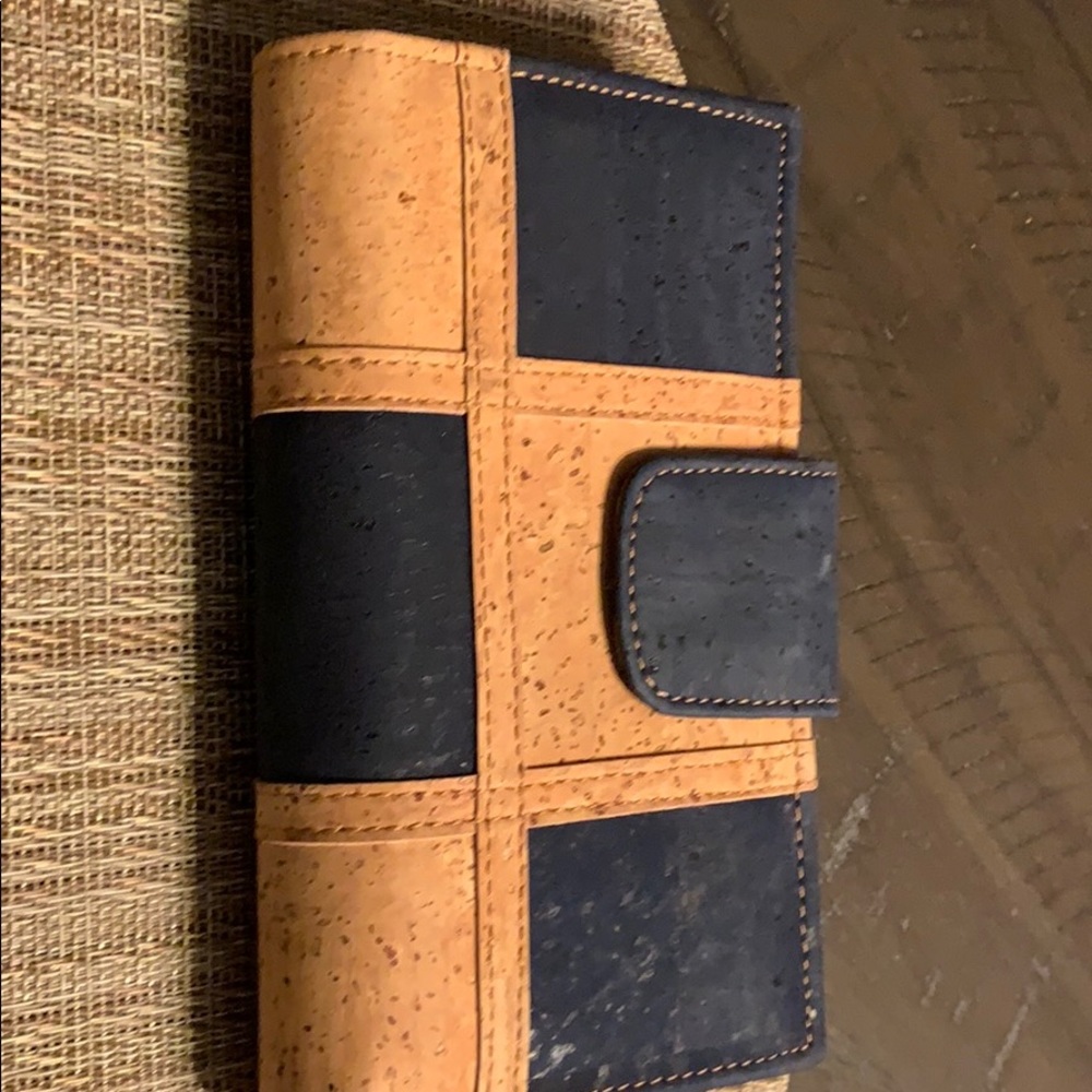 Hand made wallet in Portugal